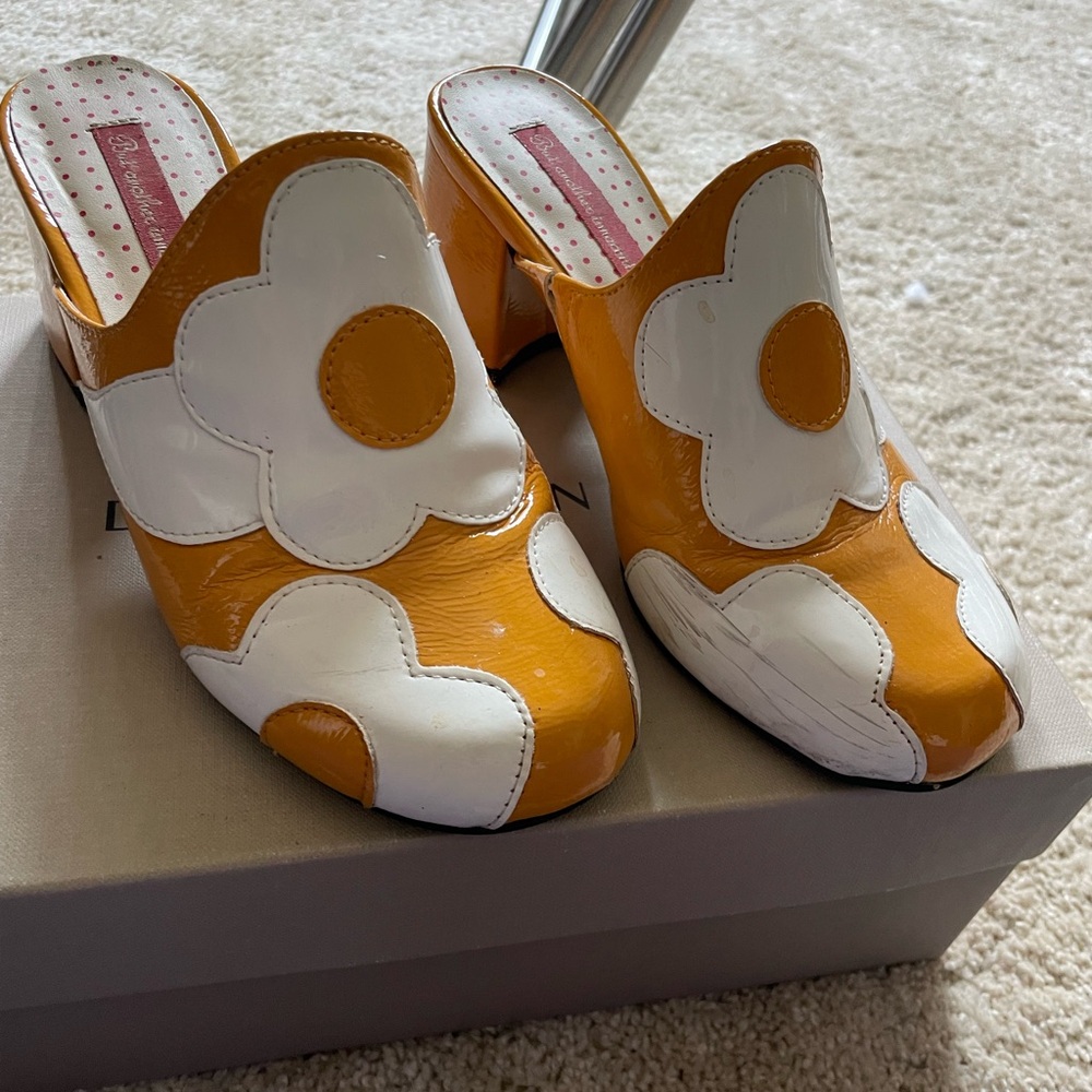 Cute patent floral mules